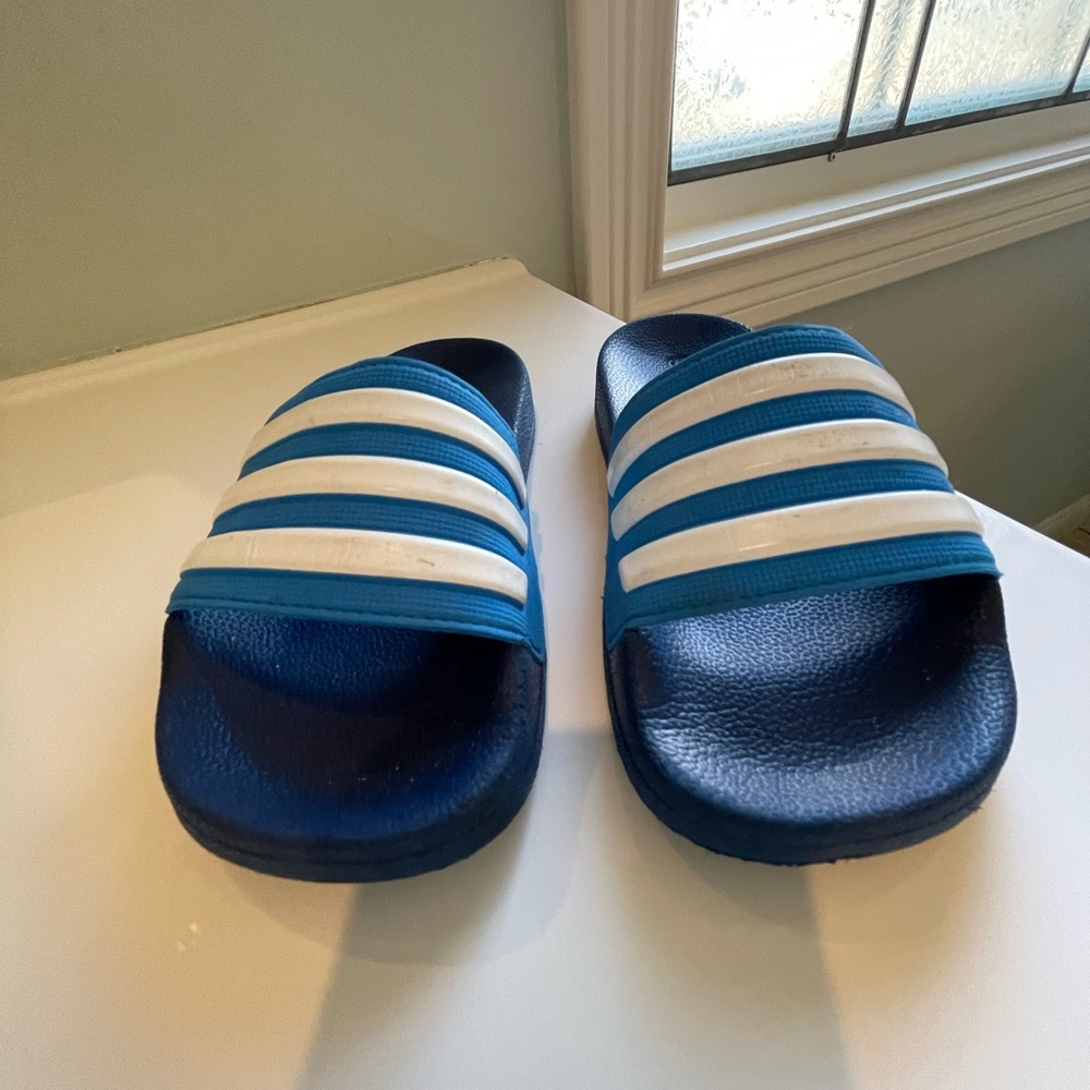 Adidas Slides Youth 12